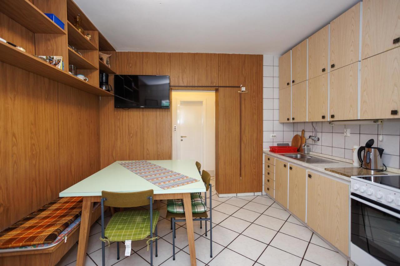 Apartments Pika Krk Town Bagian luar foto