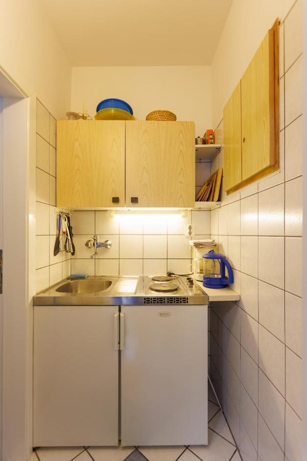 Apartments Pika Krk Town Bagian luar foto